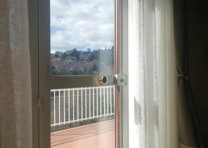 Alle Vigne 5 בית הארחה